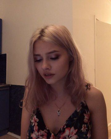 Молодые девушки по вызову: мир без сценариев и стереотипов Молодые девушки по вызову: мир без сценариев и стереотипов